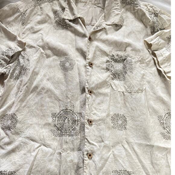 Tommy Bahama 100% Silk Hawaiian Shirt Button Down Cream Print Mens Large - Picture 4 of 7